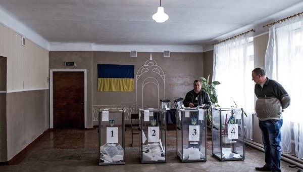 На Украине завершилось голосование по выборам в органы местного самоуправления - ảnh 1